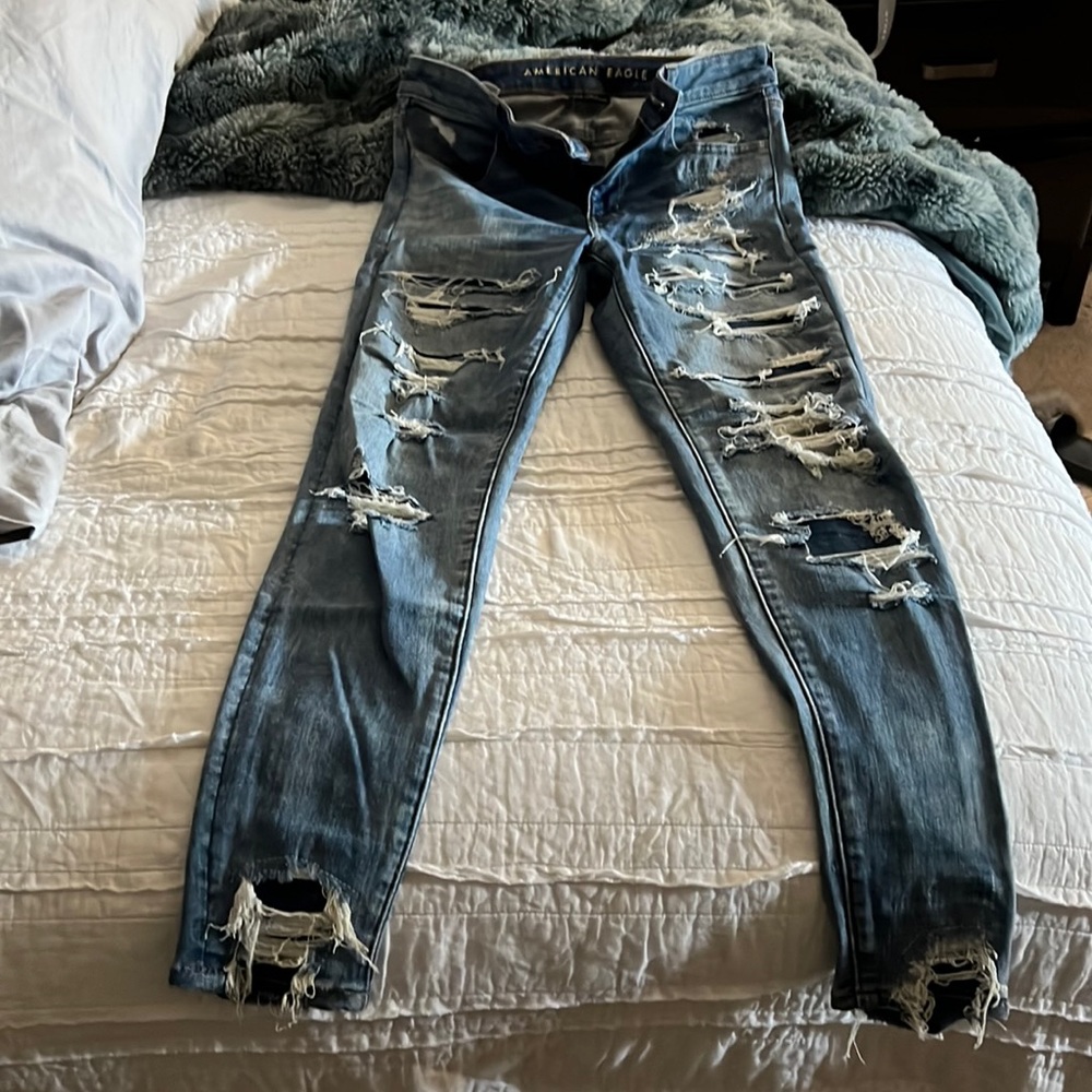 Medium Wash, Ultra destroyed